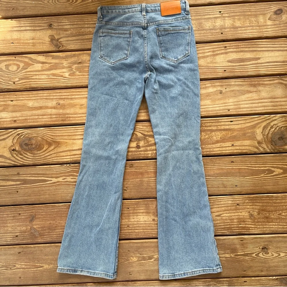 Princess Polly Light Wash Straight Leg Jeans Mid Rise Slim Bootcut | US 4